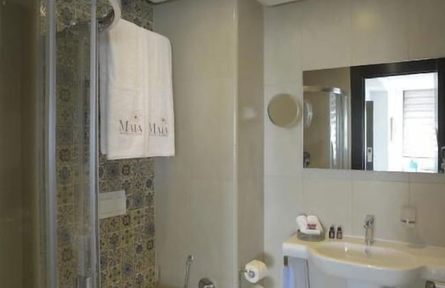 Maia Hotel Suites - Photo 46