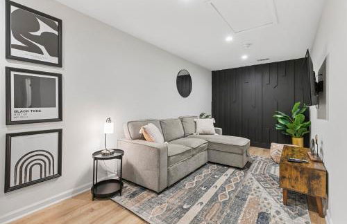 Chic 1BR Oasis Ideal Retreat near Six Flags - Foto 1