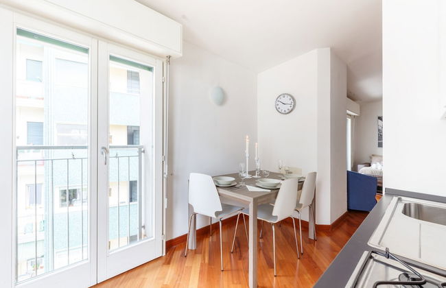 SuiteLowCost Corso Como - Photo 55