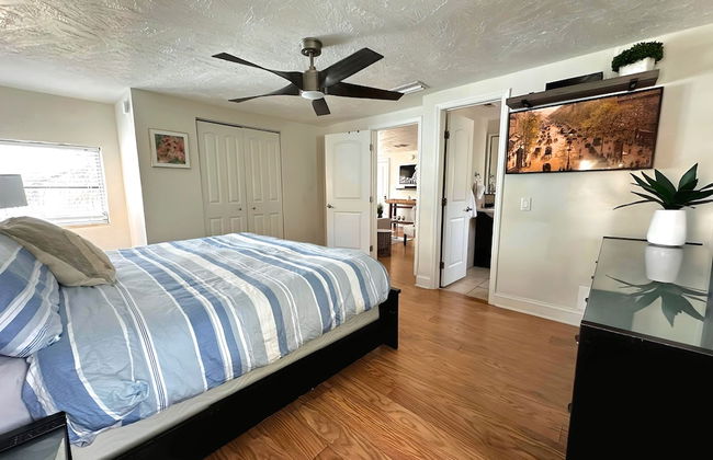 Charming 1940 Waterfront 2br-2ba Condo 2 Bedroom Condo by RedAwning - Foto 3