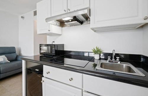 Beach Front 2 Bed Condo - Pool & Tiki Bar - Foto 35