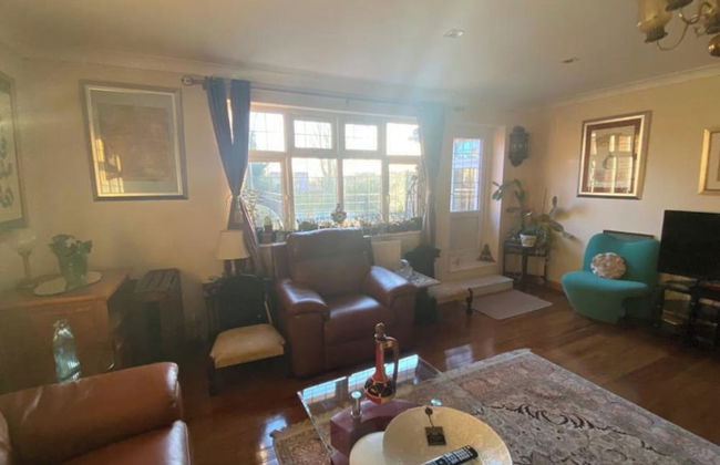 2-bed Apartment in High Wycombe Private Garden - Foto 9