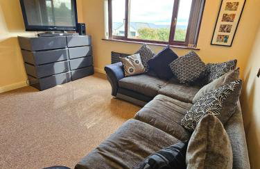 Dog-Friendly Country Home, Woodburner, Private Fields & Hot Tub! - Photo 69