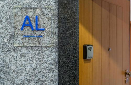 Atlantic Ocean 2BDR with Pool by LovelyStay - Foto 5