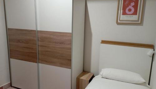 Habitaciones con baño propio y zonas compartidas - Foto 3, wardrobe