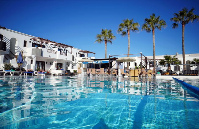 Apartamentos Plaza Azul - Photo 23