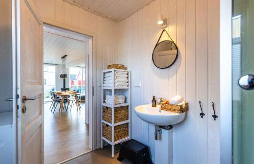 Skandi Design Ferienhaus mit Hafenblick & Beach - Foto 5