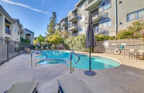 Less Than 1 Mi to Biltmore Fashion Park Condo with Pool! - Foto 29