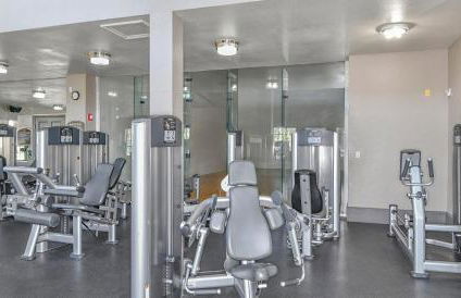 Quiet Gated Condo Near Universal with Pool and View - Foto 22