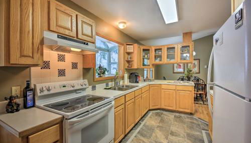 Montana Home on 5 Acres Near Lake Koocanusa! - Foto 2