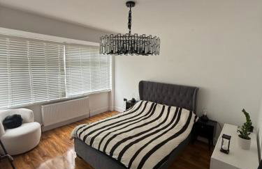 Stunning Open Plan 3 Bedroom House - Photo 19