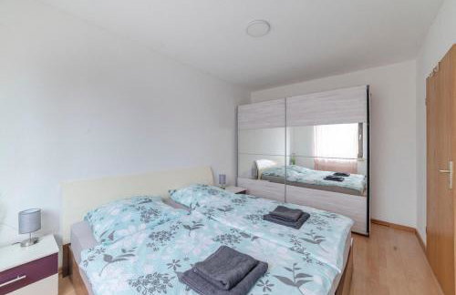 Schöne, möblierte Wohnung mit Balkon und Tiefgarage - Foto 4