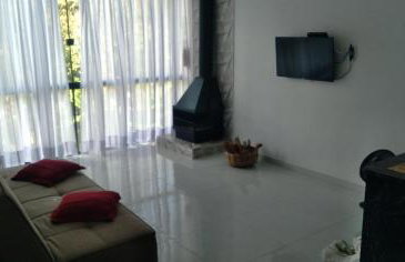 Casa de Campo em Lumiar com corrego ,lareira e churrasqueira - Foto 8