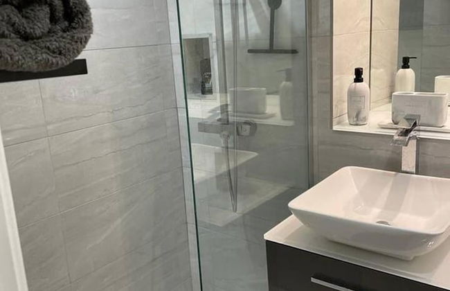 Stunning Apartment in Clifton Gardens, Westend - Foto 8