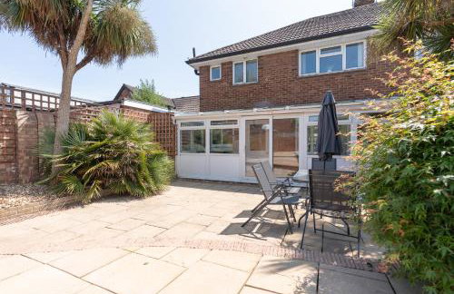 3-Bedroom Cosy Stunning Central Home, Sleeps 8 with Parking and Private Garden - LONG TERM STAY SPRING SPECIAL OFFER AVAILABLE! - by Blue Puffin Stays - Foto 39