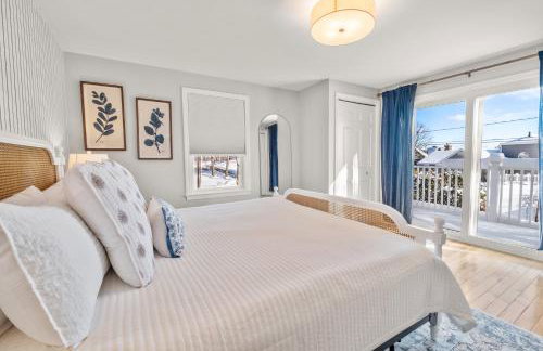 NEW Coastal Retreat w Ocean Views Rooftop Deck - Photo 33