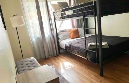 4 miles to Strip / Big house with pool - Foto 14