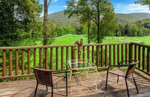 Spacious Villa Rental with a Pool for a Large Group near Catskill Mountains, New York - Photo 46