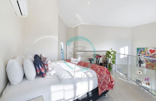 Lux Beachfront PH Office Pool Skyline Views - Foto 15