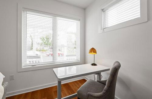 Charming Duplex Retreat in Old Town Manchester, VA - Foto 12