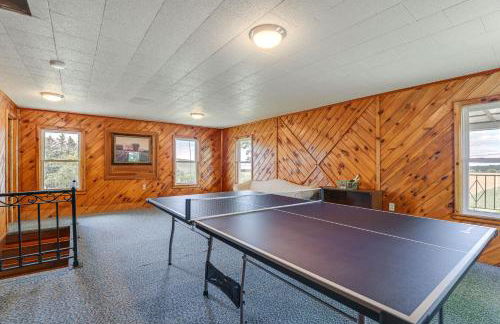 Wellsboro Farmhouse with Grill and Fire Pit! - Foto 16