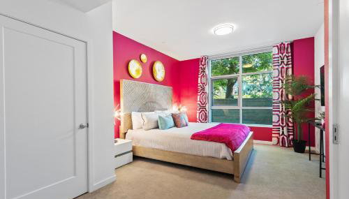 Fairfax District Chic City Oasis 2 BR Apt with Den 136 - Foto 1