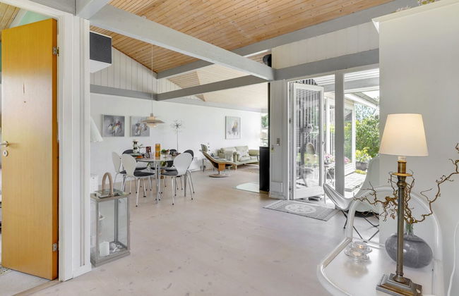 "Elva" - 150m from the sea - Photo 9