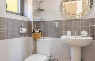 Aurora Spinalonga Garden Cottage - Photo 17