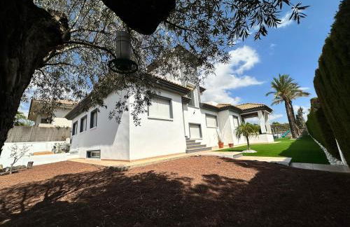 Casa Palmeras Golf Piscina y jardin privado BBQ - Foto 45