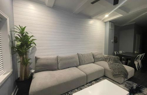 The Blue House! Modern+ Rooftop deck+ Parking - Foto 4