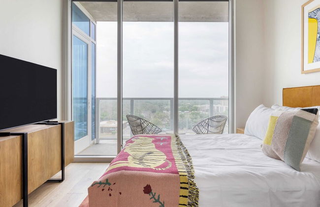 Sleeps 34! 11 Condos in New Austin High Rise w/ Rooftop Pool, Gym, Yoga Studio - Foto 54
