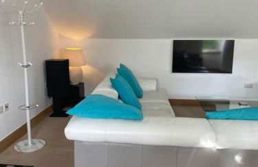 Luxury Studio Loft with Car Charging Point - Foto 4