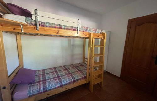 Lovely 10-bed Villa With Private Pool & Garden - Foto 31