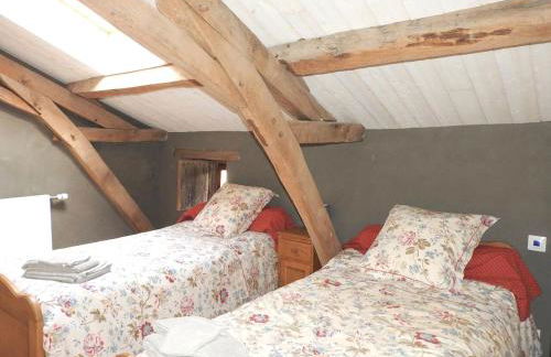 Maison charmante près de Nueil-les-Aubiers avec jardin - Foto 10