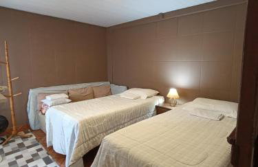 Hospedagem Doce Lar - Casa Azaleia - Foto 10