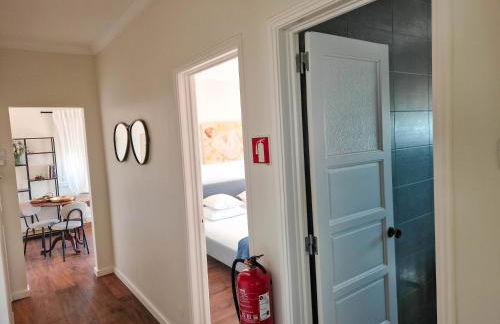 Riverfront 2 Bedrooms with Balcony - Photo 8