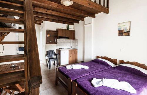 Despina Studios 4 beds with loft and kitchenette # 8 - Foto 2