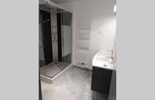 Maison de 2 à 8 personnes 5 chambres - Photo 8