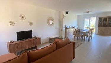 VILLA VUE LAC -3 chambres jardin-proche du lac et du Centre-ville , 2 places parking - Foto 4