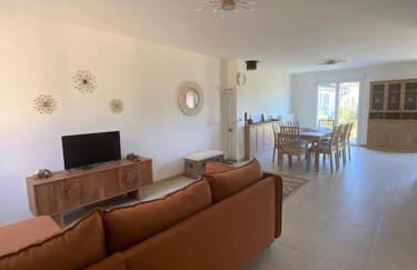 VILLA VUE LAC -3 chambres jardin-proche du lac et du Centre-ville , 2 places parking - Foto 4