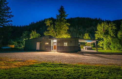 Luxury Riverfront Retreat on Montanas Iconic Blackfoot River with Hot Tub - Foto 60