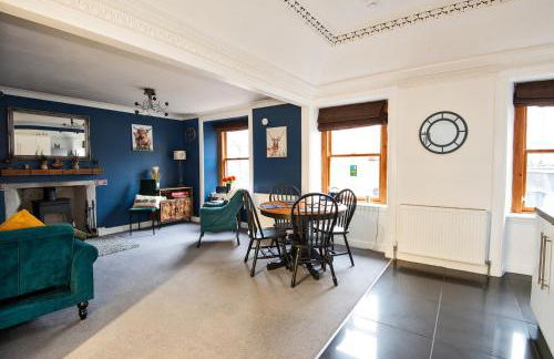 Charming 2 Bedroom Flat in the Heart of Kirriemuir - Foto 40