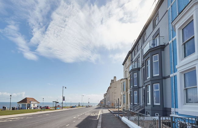 Host Stay Sea Watcher - Photo 3