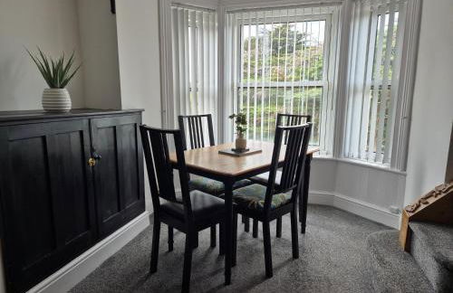 2 Bed Maisonette with Sofa Bed - Ideal for Groups #26C - Foto 19