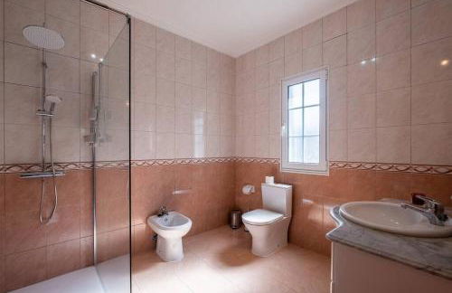 Batalha Family House - Photo 27