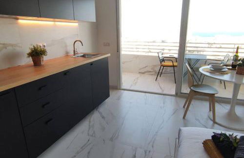 Chill Out Studio Jacuzzi & Sea Views - Foto 16