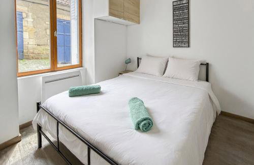 T2 cosy avec terrasse privée à Montluçon - Foto 16