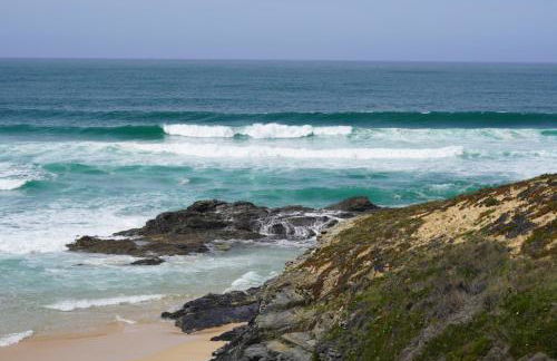 Kalumi Aparthotels - Japandi-Style Apartments with Terrace, Pergola, and Portuguese BBQ - Foto 52