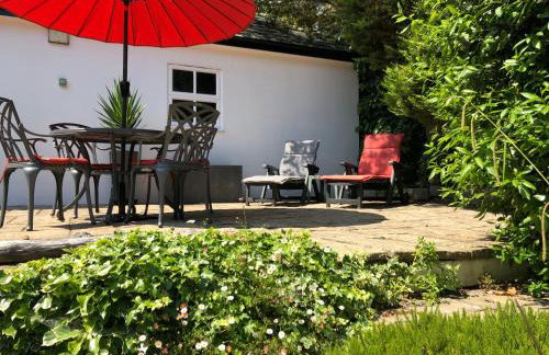 Little Gem with Private Hot Tub - Up to 25 percent off ferry - Foto 36