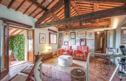 Amazing Home In Bucine Ar With Kitchen - Foto 15